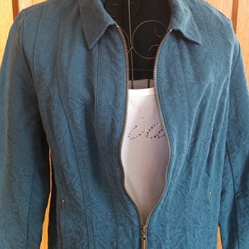 Jacket - Picture 3 of 5